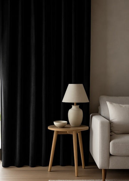 Velours gordijn Zwart - Maatwerkgordijnen.nl